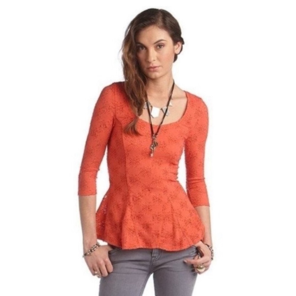 Free People Daisy Eyelet Lace Godet Peplum Top in Persimmon Coral Sz XS​​​